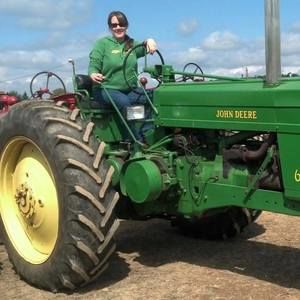 Meet your Posher, Tracy